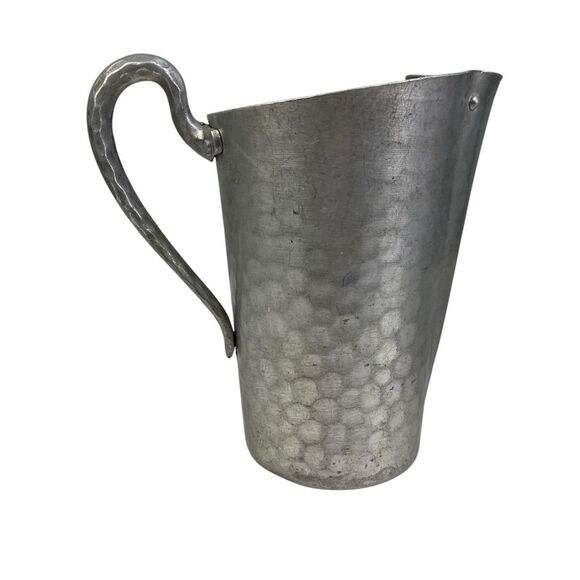 Vintage Everlast Hand Forged Metal Hammered Aluminum Pitcher Kitchen Lot of 2 - Picture 4 of 16